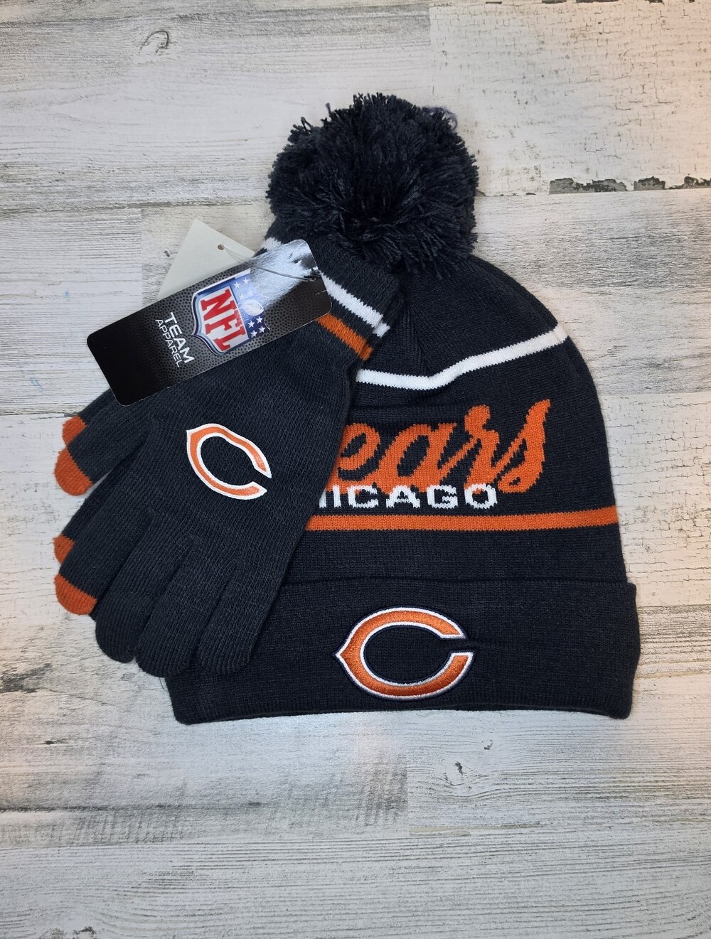 Chicago Bears NFL Beanie Pom Hat & Gloves Set Navy Orange NWT One Size $50